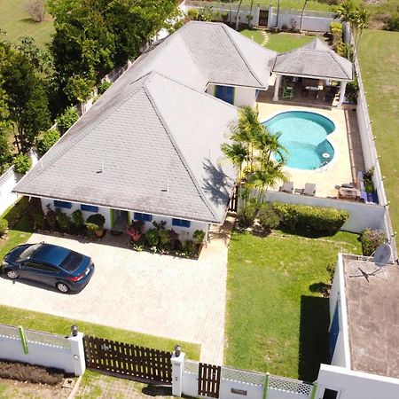 The Heart Villa, Exquisite Pool To Relax & Unwind Golden Grove Exterior photo